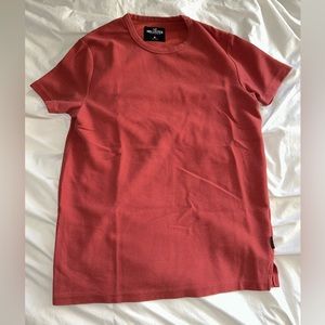 Hollister Co. Men’s size medium Tshirt / 76% cotton 23% polyester